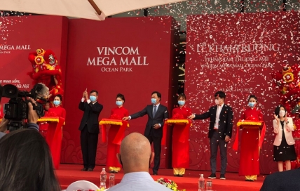 Microled chính thức bàn giao màn hình LED P2.5 indoor cao nhất Việt Nam tại Vincom Ocean Park