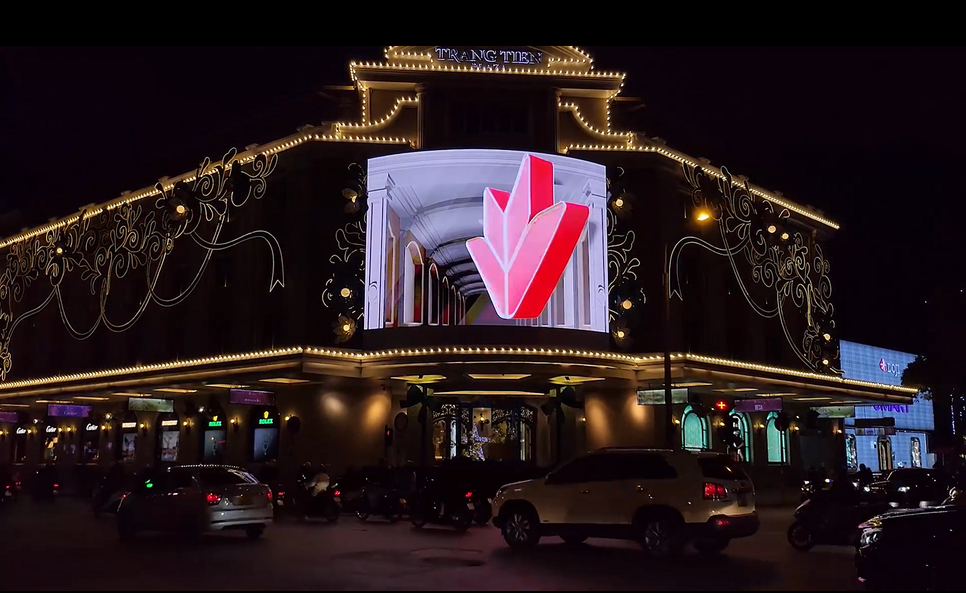 Màn hình LED quảng cáo tại Tràng Tiền Plaza
